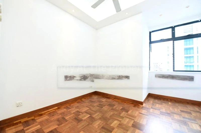 4 Bed Condo for Rent in  Spring Grove - Image 5