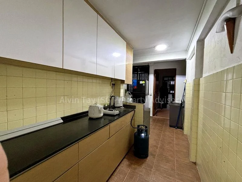 Common Room (HDB) for Rent in 3 Jalan Batu - Image 6