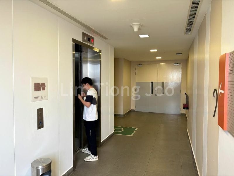 Light Industrial (B1) for Sale: Nordcom I - Image 8