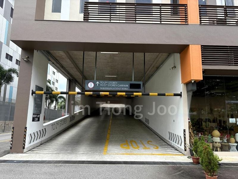 Light Industrial (B1) for Sale: Nordcom I - Image 4