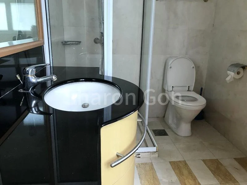 2 Bed Condo for Rent in  Summerhill - Image 8