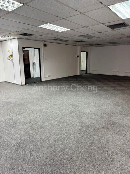Office for Rent in  Tong Eng Building - Image 2