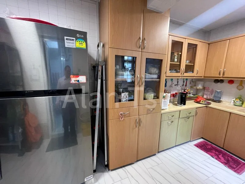 Common Room (HDB) for Rent in  27 Marine Crescent - Image 5