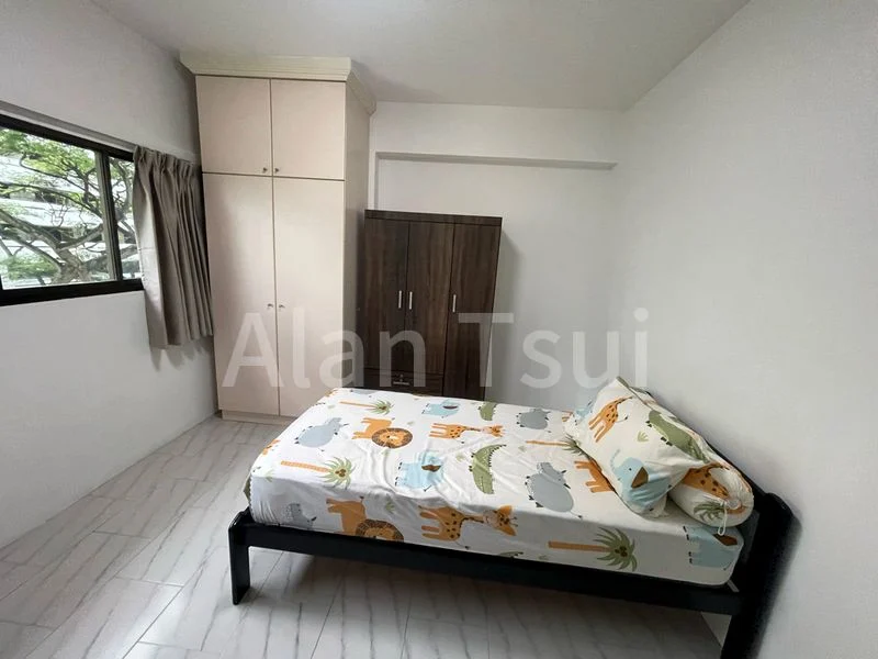 Common Room (HDB) for Rent in  27 Marine Crescent - Image 3