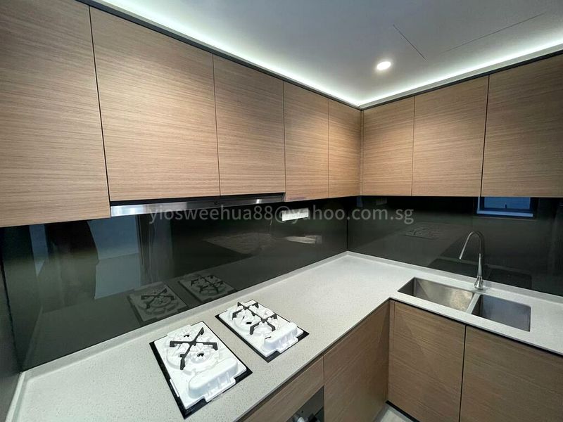 3 Bed Condo for Sale in  Midwood - Image 8