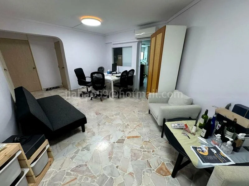 Common Room (HDB) for Rent in  711 Hougang Avenue 2 - Image 4