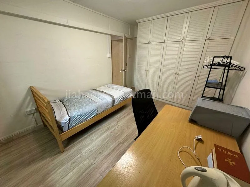 Common Room (HDB) for Rent in  711 Hougang Avenue 2 - Image 2