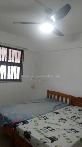 Common Room (HDB) for Rent in  215 Yishun Street 21 - Image 1