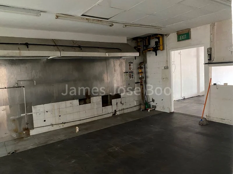 Shop / Shophouse for Rent: Yishun 24-Hour Restaurant | Facing Main Road | Available Soon - Image 2