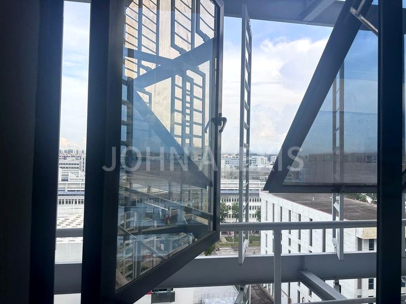 Light Industrial (B1) for Rent: Oxley BizHub 2 - Image 2