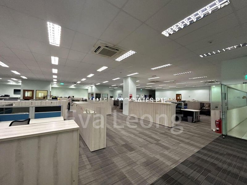 Light Industrial (B1) for Rent: Benoi vicinity - Image 5