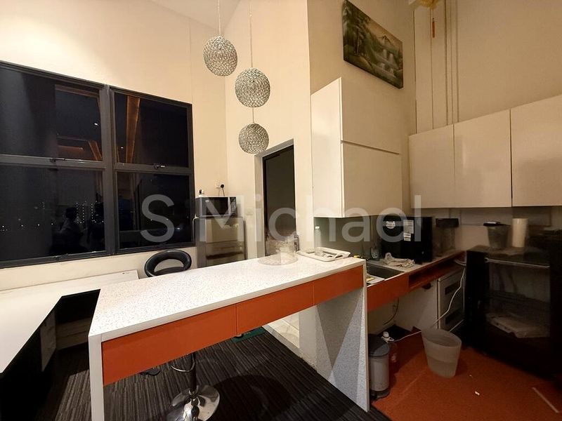 Light Industrial (B1) for Rent: Tradehub 21 - Image 2