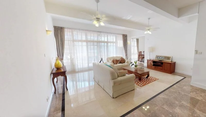 4 Bed Condo for Rent in Leonie Condotel - Image 1
