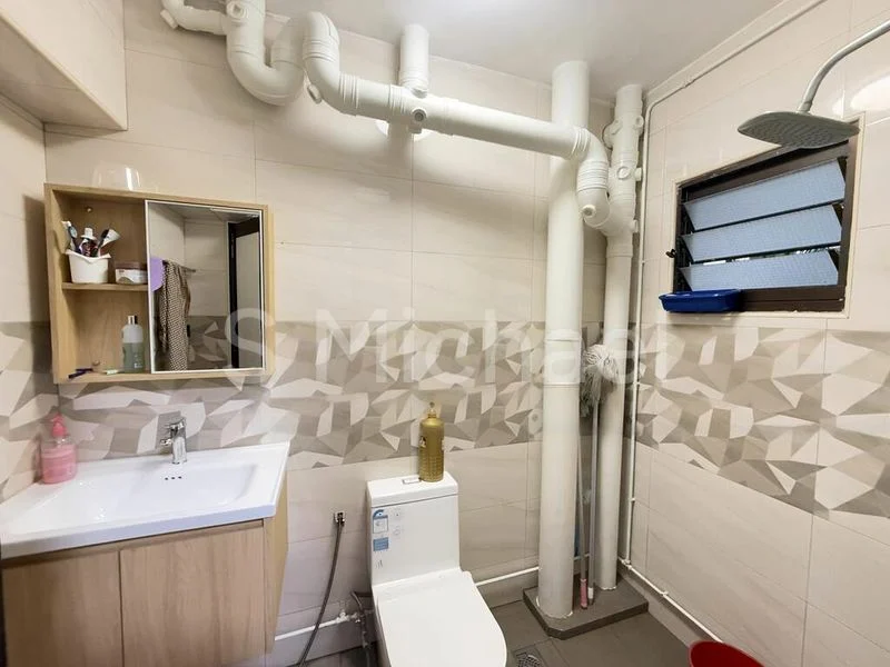 5 Room (5I) HDB for Sale in 116C Rivervale Drive - Image 7