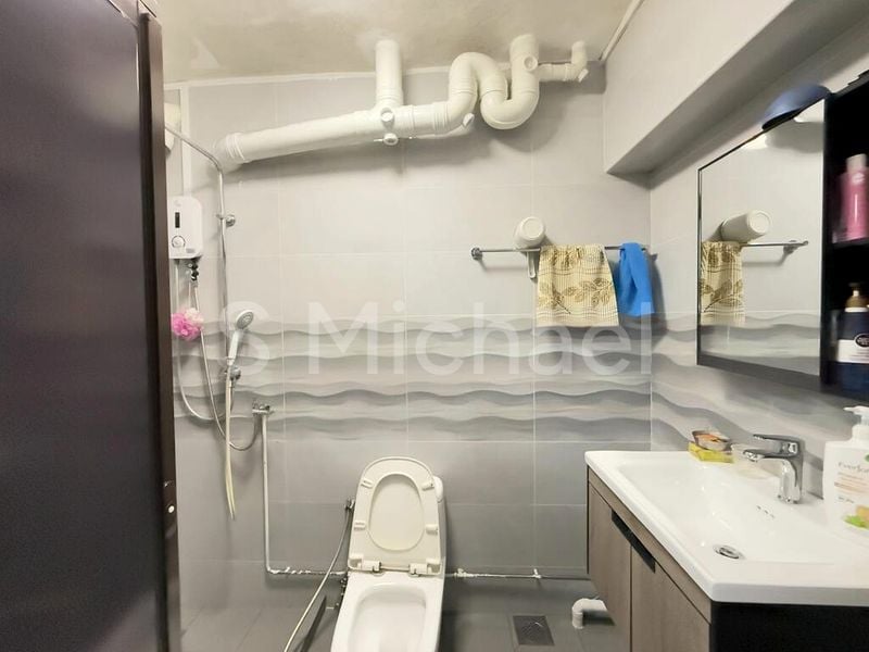 5 Room (5I) HDB for Sale in 116C Rivervale Drive - Image 2