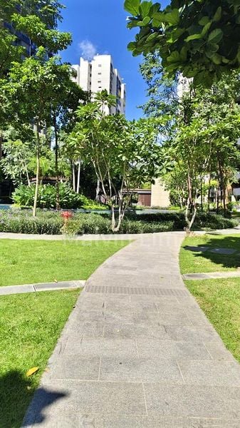 2 Bed Condo for Rent in Parc Esta - Image 17