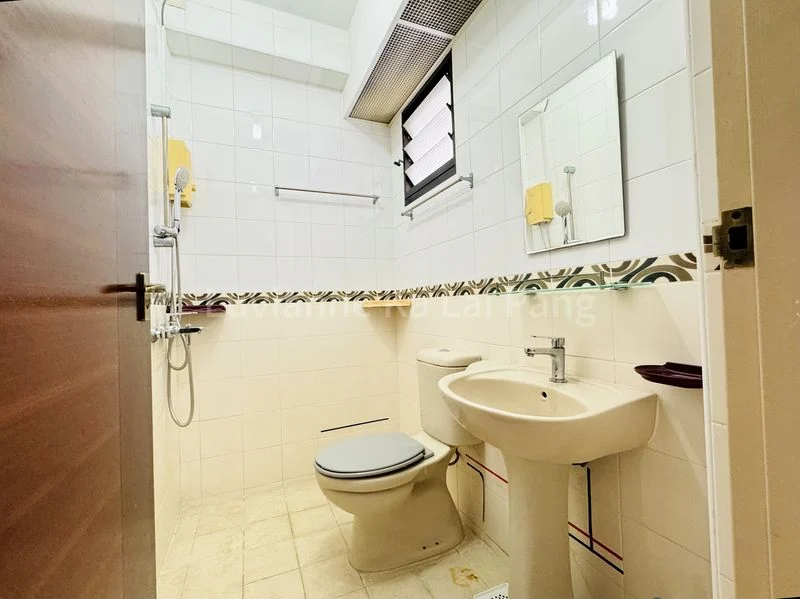 3 Room (3STD) HDB for Rent in 26C Jalan Membina - Image 8