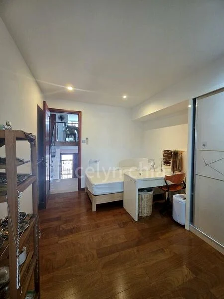 Master Room (Condo) for Rent in  Pandan Valley, Chempaka Court - Image 3