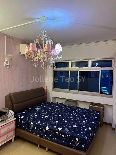 Common Room (HDB) for Rent in  342 Tampines Street 33 - Image 1