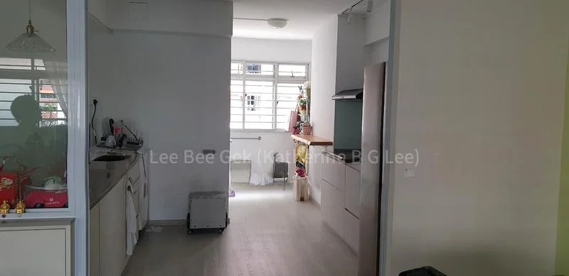 Common Room (HDB) for Rent in  264 Bishan Street 24 - Image 6