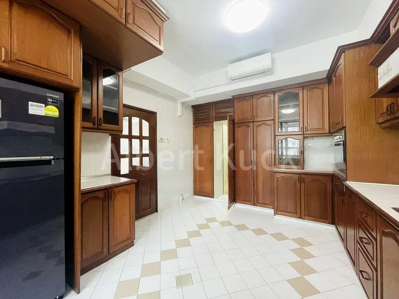 3 Bed Condo for Rent in  336 River Valley - Image 8