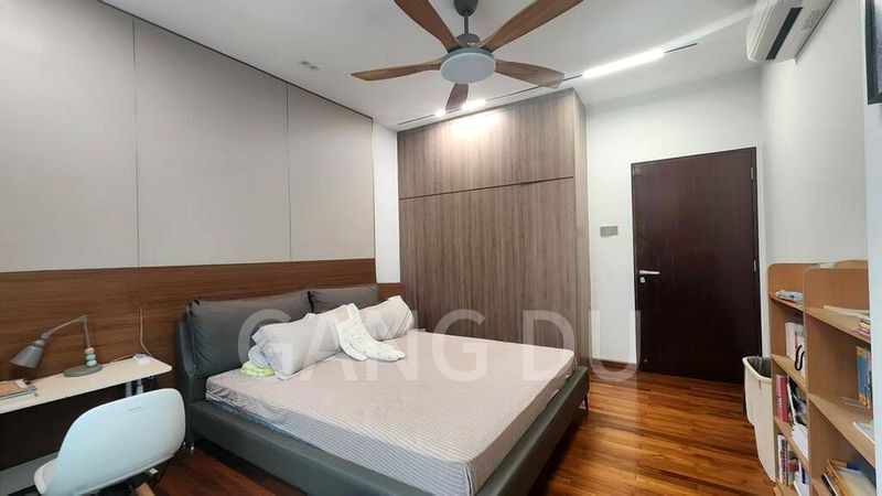 5 Bed Corner Terrace (Landed) for Sale in  Chuan Place - Image 3