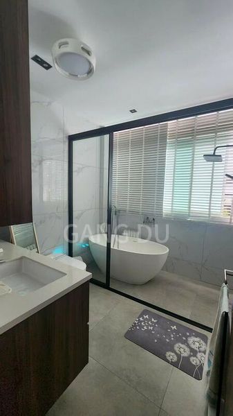 5 Bed Corner Terrace (Landed) for Sale in  Chuan Place - Image 4