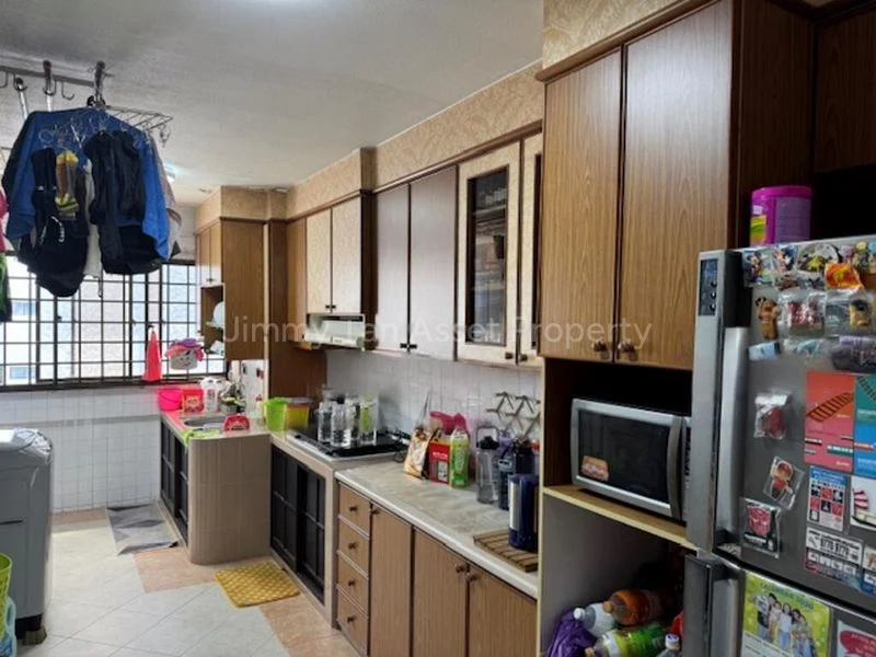 4 Room (4A) HDB for Sale in  237 Tampines Street 21 - Image 5