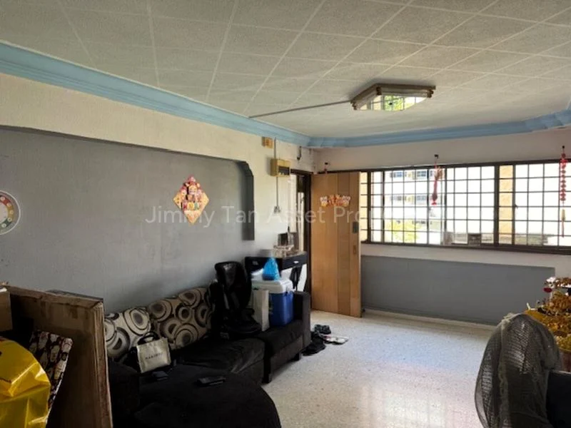 4 Room (4A) HDB for Sale in  237 Tampines Street 21 - Image 2