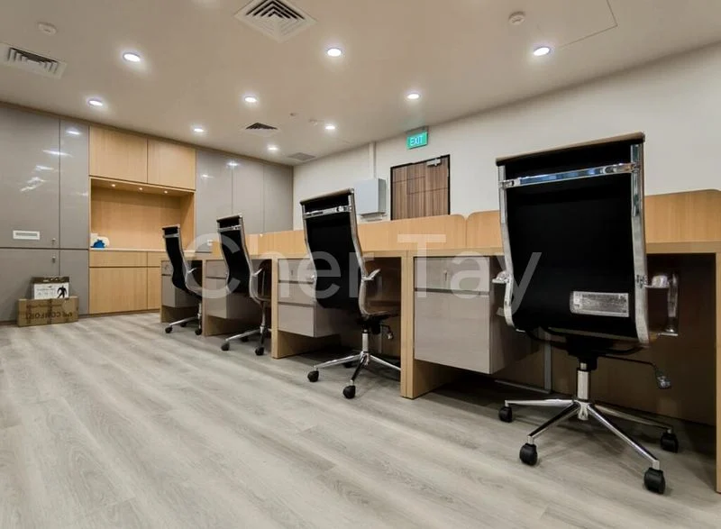 Office for Rent: Far East Shopping Centre - Image 5