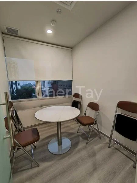 Office for Rent: Far East Shopping Centre - Image 2