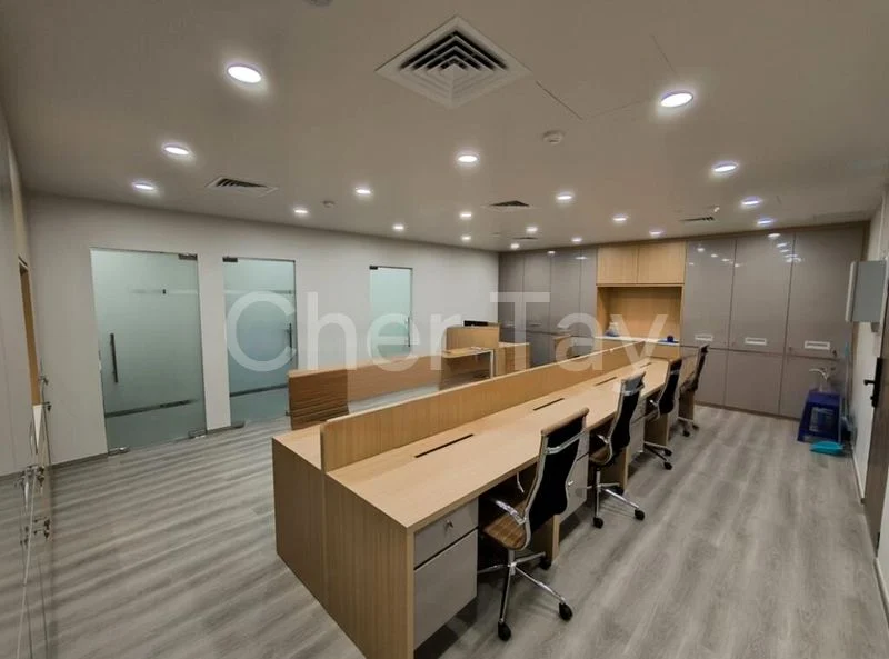 Office for Rent: Far East Shopping Centre - Image 4