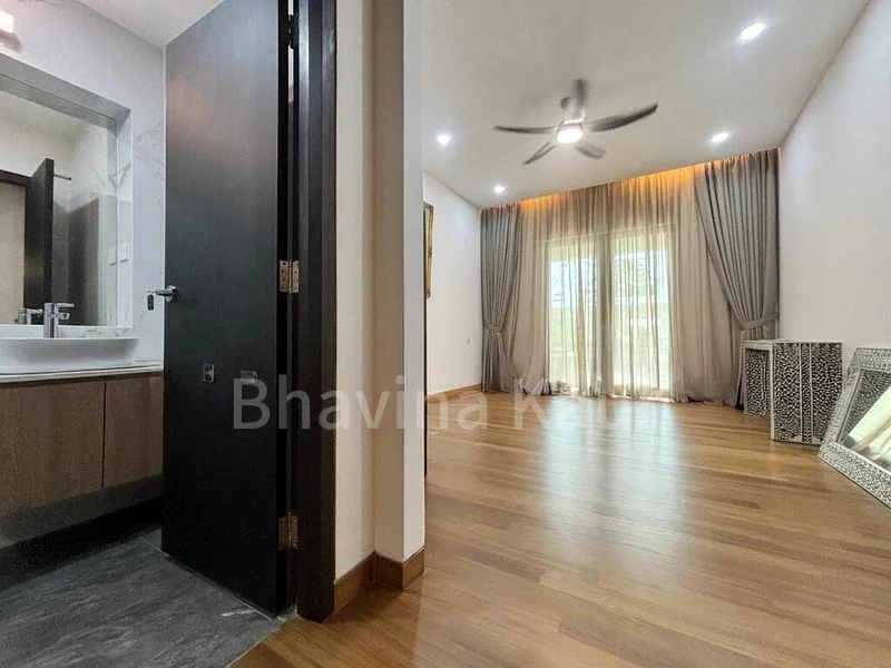9+1 Bed Bungalow (Landed) for Rent in  Brizay Park - Image 12