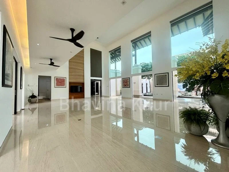 9+1 Bed Bungalow (Landed) for Rent in  Brizay Park - Image 2