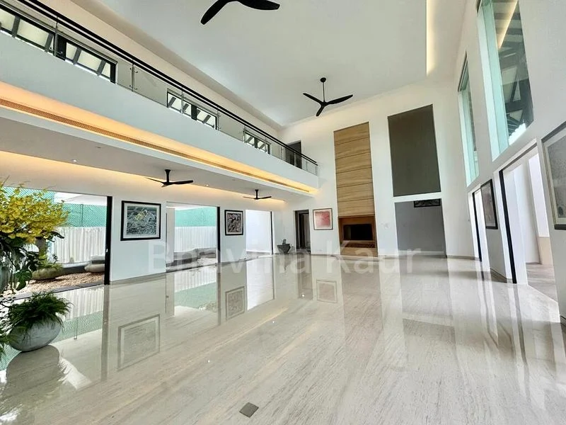 9+1 Bed Bungalow (Landed) for Rent in  Brizay Park - Image 1