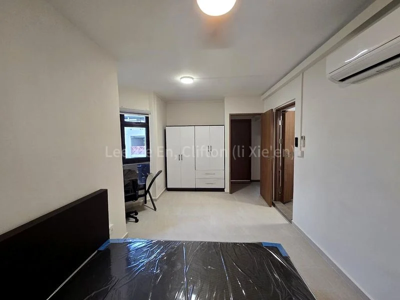 Master Room (HDB) for Rent in  59 Strathmore Avenue - Image 2