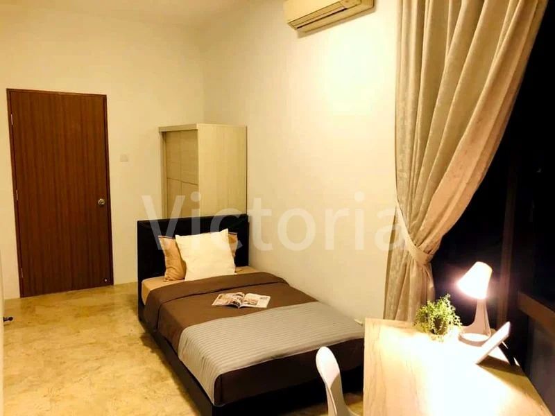 Common Room (Condo) for Rent in Parc Oasis - Image 1