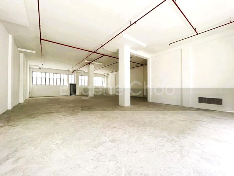 Light Industrial (B1) for Rent: Shun Li Industrial Complex - Image 2