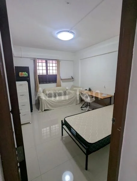 3 Room (3NG) HDB for Rent in  345 Clementi Avenue 5 - Image 1