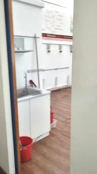 Light Industrial (B1) for Sale: Redhill Forum - Image 7