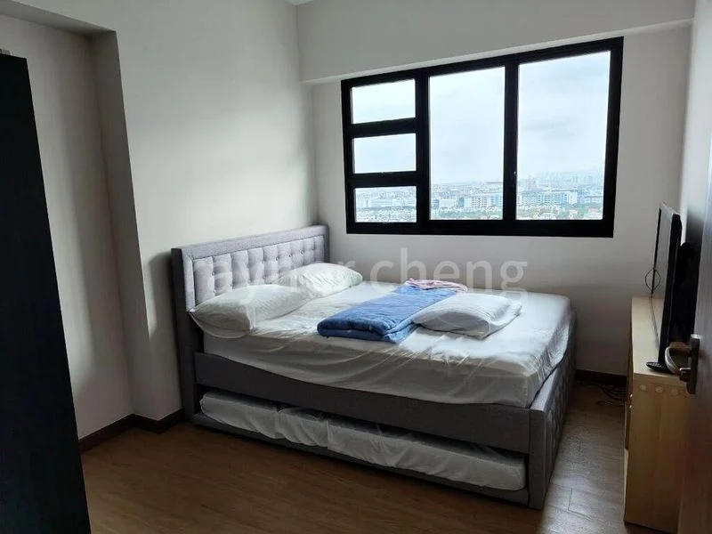 Room (HDB) for Rent in  402A Fernvale Lane - Image 1