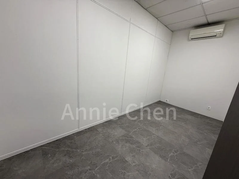 Light Industrial (B1) for Rent: Sindo Industrial Building - Image 3