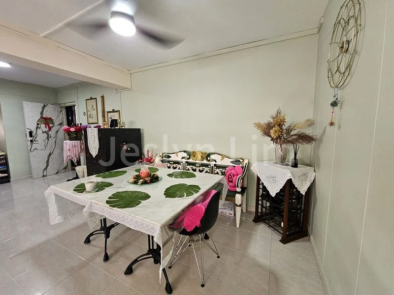 Master Room (HDB) for Rent in  545 Choa Chu Kang Street 52 - Image 5