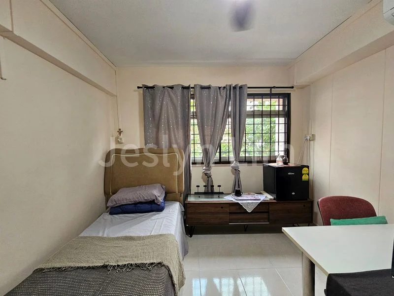 Master Room (HDB) for Rent in  545 Choa Chu Kang Street 52 - Image 7