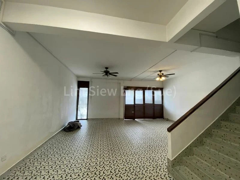 3 Bed Terraced House (Landed) for Rent in  People's Garden - Image 4