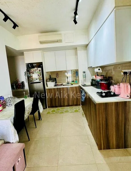 2 Bed Condo for Rent in The Glades - Image 7