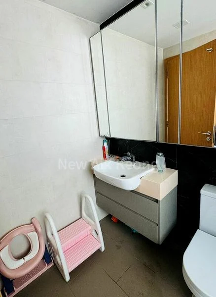 2 Bed Condo for Rent in The Glades - Image 9