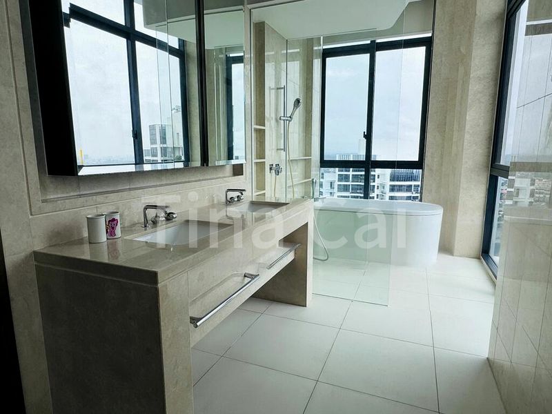 4 Bed Condo for Sale in  D'leedon - Image 4