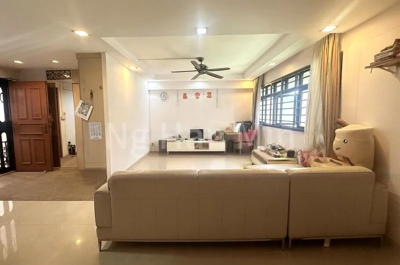 5 Room (5I) HDB for Sale in 510B Wellington Circle - Image 1
