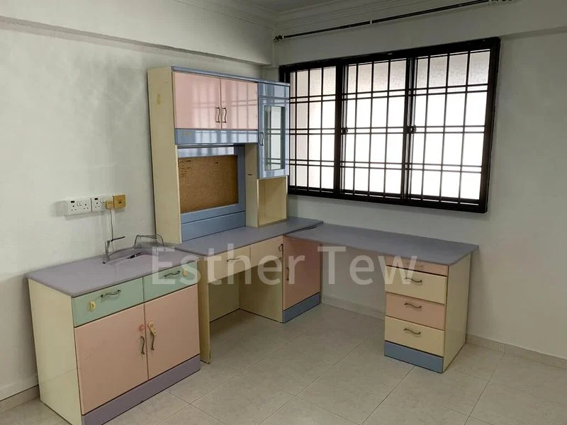4 Room (4NG) HDB for Rent in  486 Jurong West Avenue 1 - Image 4